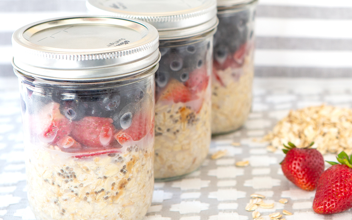 Recipe: PB&J Overnight Oats - Fitplan Blog