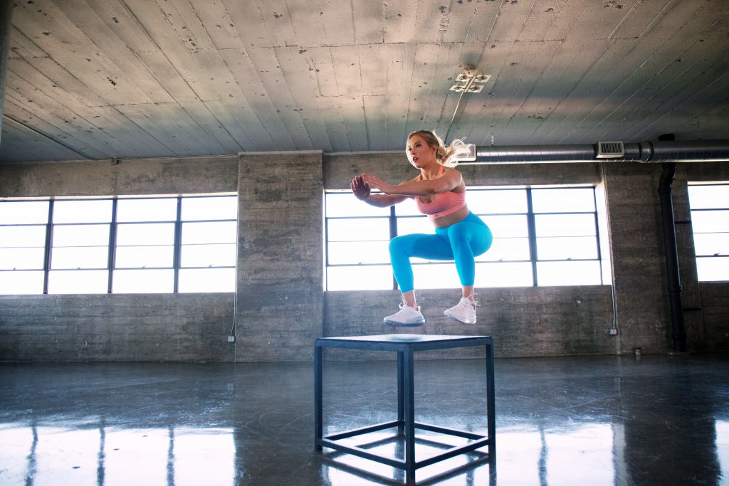 The 7 Best Box Jump Workout Exercises - How To Do A Box Jump